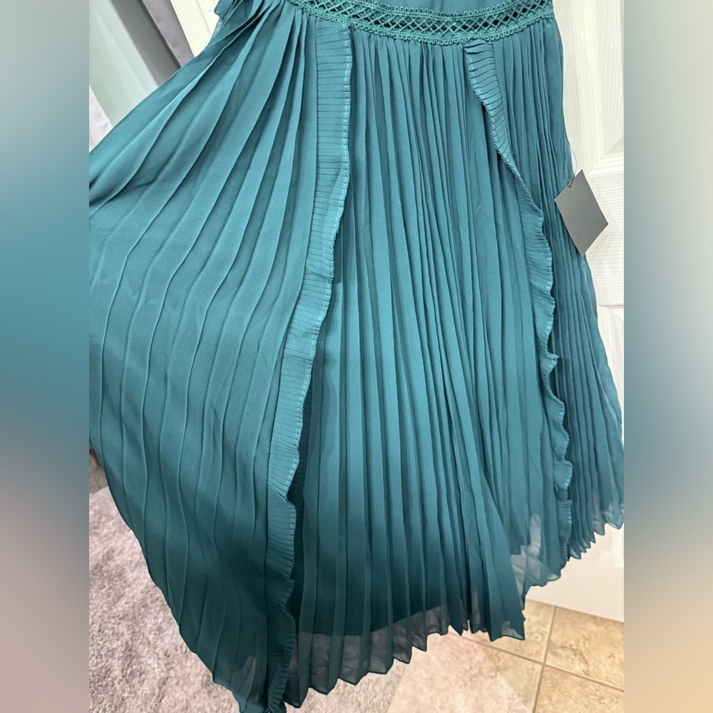 Lulus Never a Dull Moment Emerald Green Tie-Strap Pleated Midi Dress XXS - Picture 6 of 11